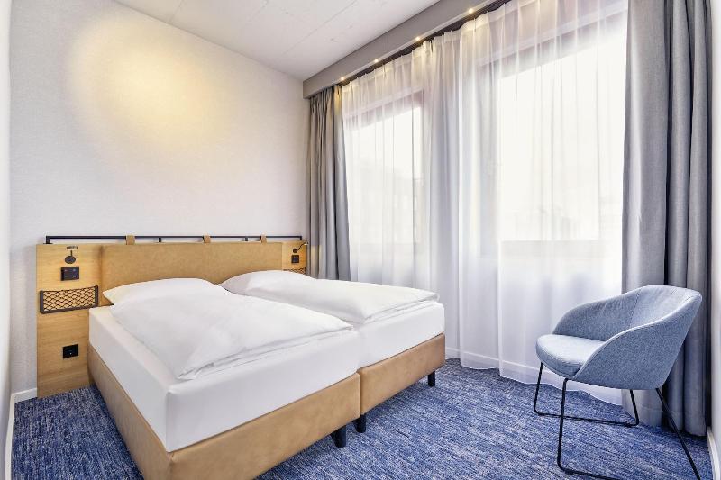 Sunday Hotel Düsseldorf Seestern - Oda
