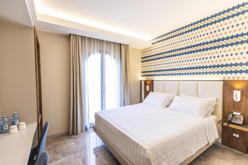 Solmaris Tropea Rooms & Suites - Oda