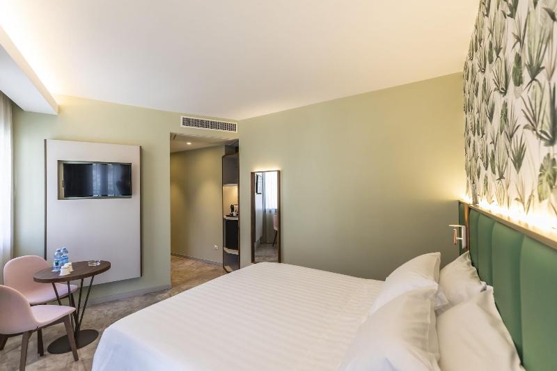 Solmaris Tropea Rooms & Suites - Oda