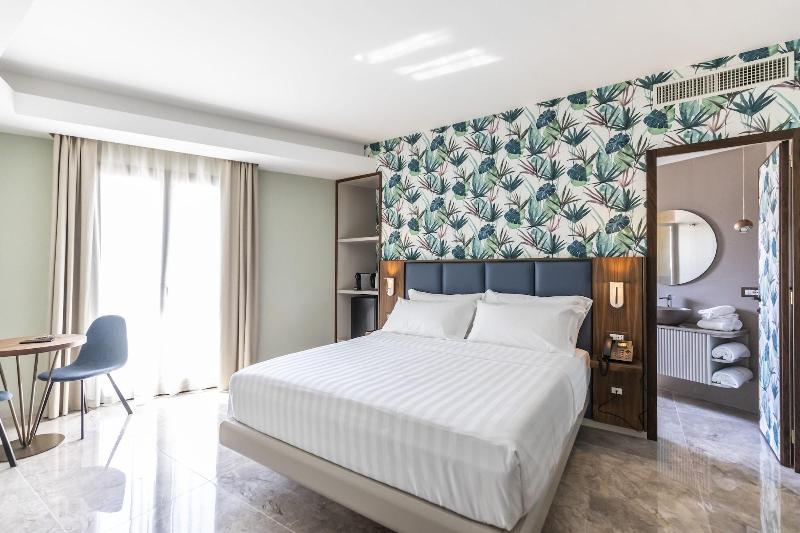 Solmaris Tropea Rooms & Suites - Oda