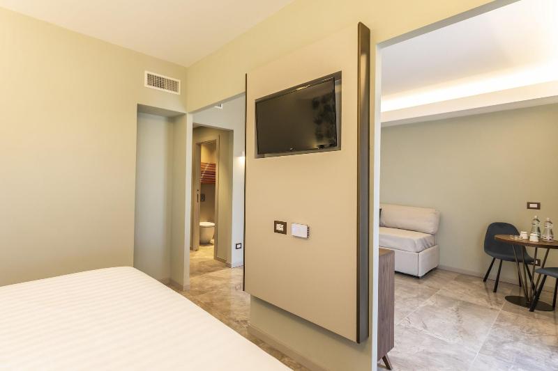 Solmaris Tropea Rooms & Suites - Oda
