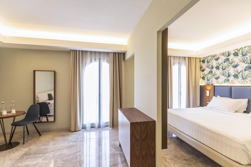 Solmaris Tropea Rooms & Suites - Oda
