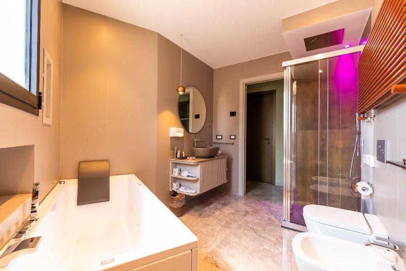 Solmaris Tropea Rooms & Suites - Oda
