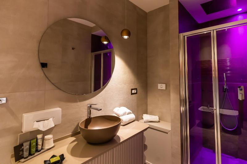 Solmaris Tropea Rooms & Suites - Oda