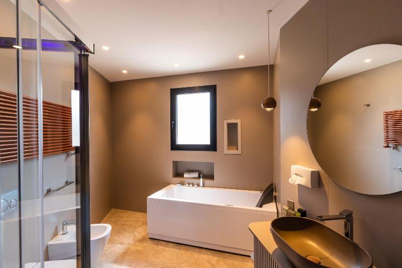 Solmaris Tropea Rooms & Suites - Oda
