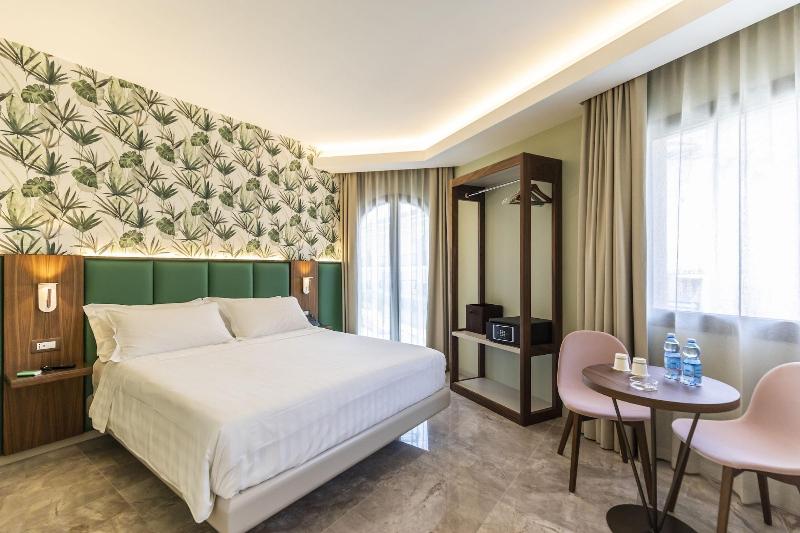 Solmaris Tropea Rooms & Suites - Oda