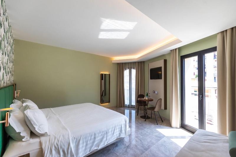 Solmaris Tropea Rooms & Suites - Oda