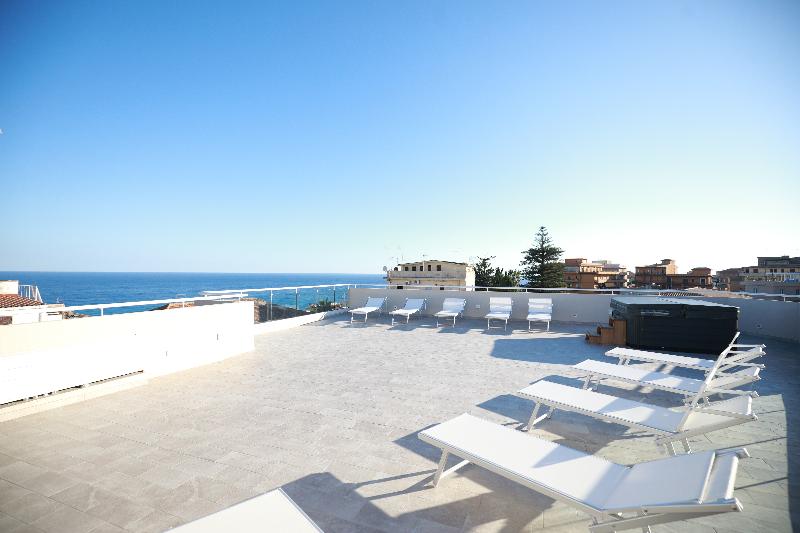 Solmaris Tropea Rooms & Suites - Teras