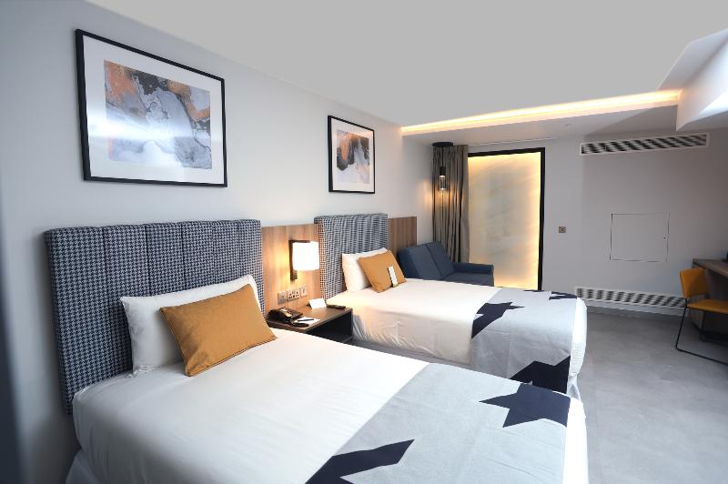 Hotel Riu Plaza London Victoria - Oda