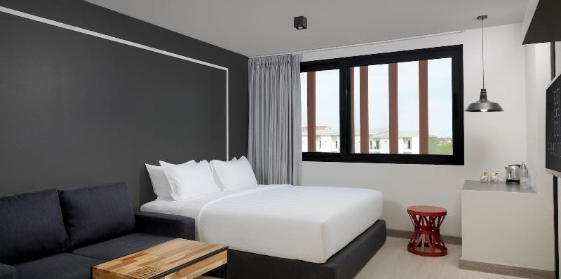 PRIME TOWN - Posh & Port Hotel PHUKET (SHA Plus+) - Oda