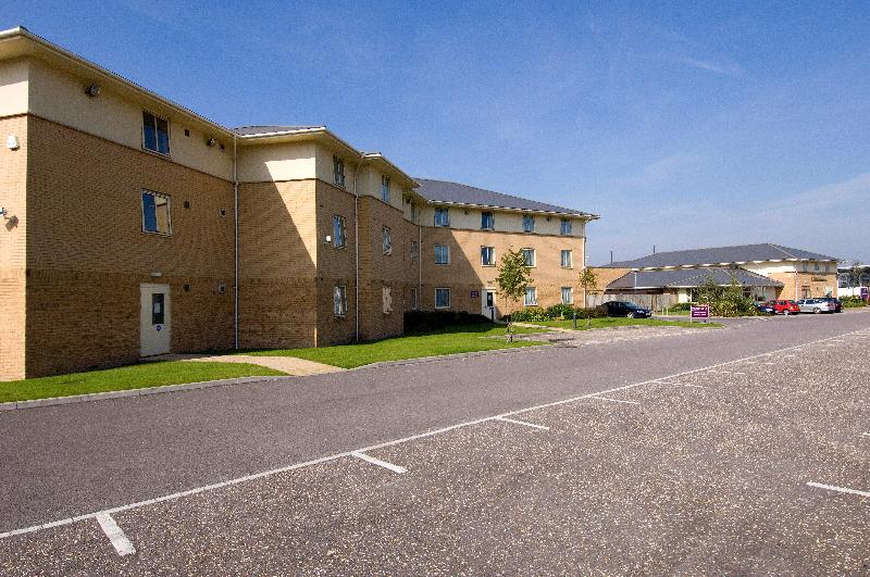 Premier Inn Gloucester Business Park - Genel