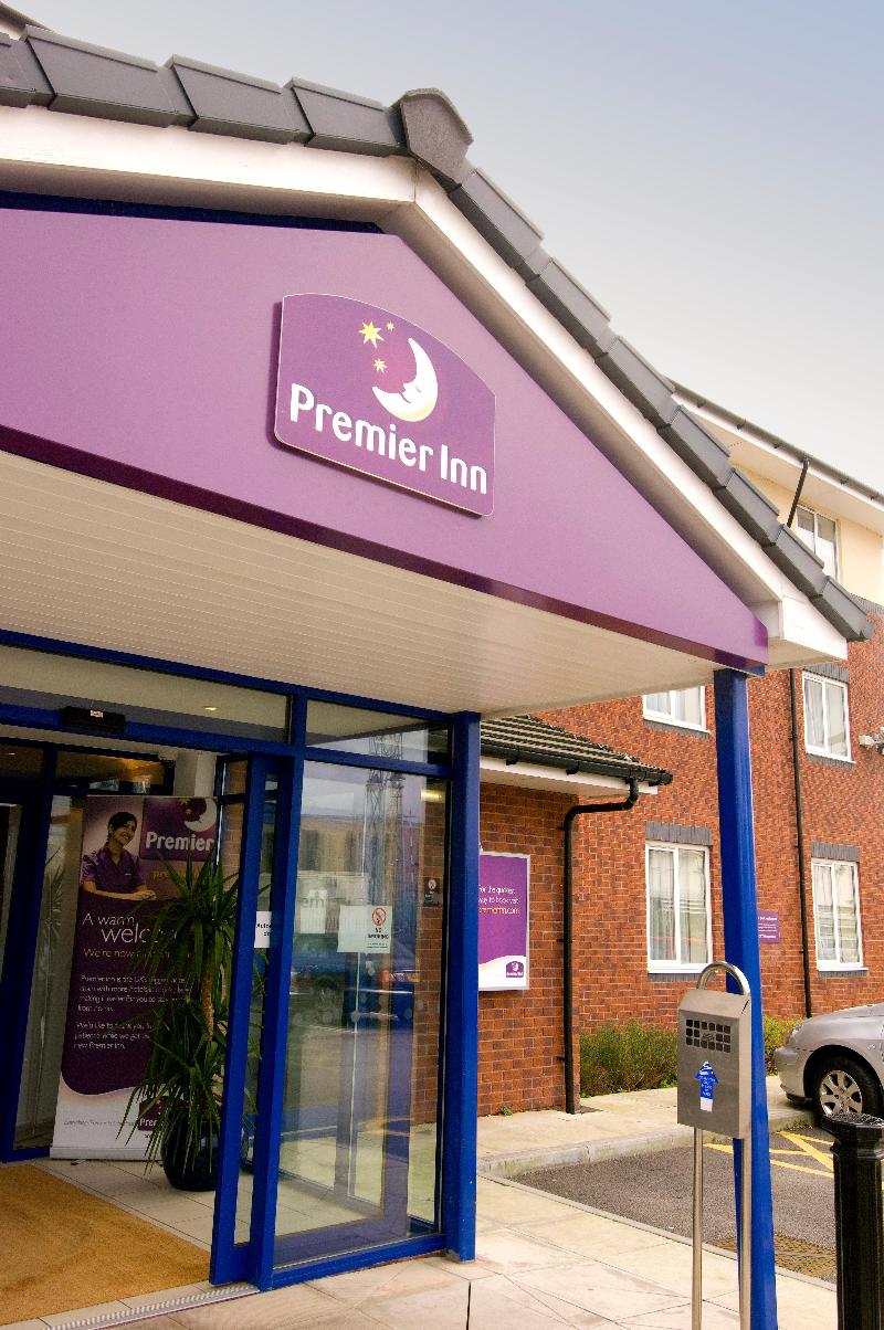 Premier Inn Warrington Central North - Genel