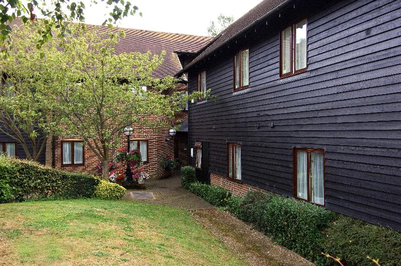 Premier Inn Tonbridge - Genel