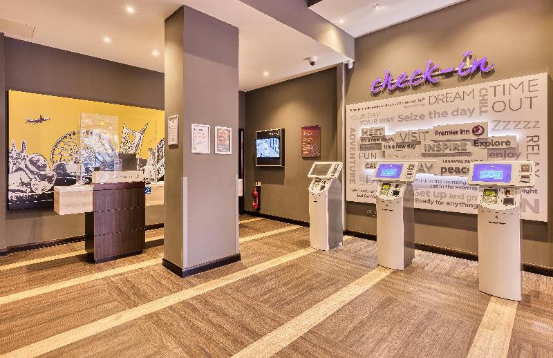 Premier Inn Glasgow Cc St Enoch Square - Lobi