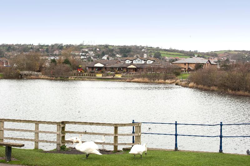 Premier Inn Llanelli Central West - Genel