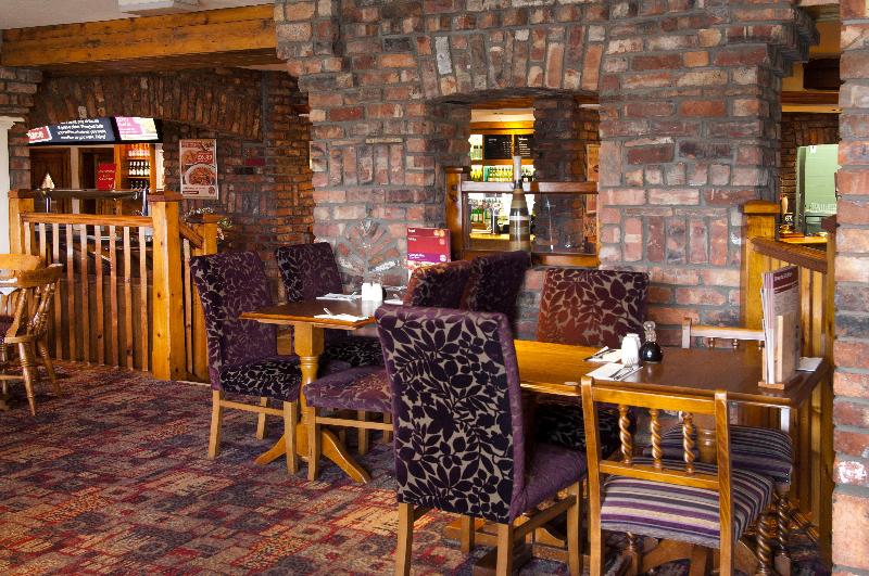 Premier Inn Llanelli Central West - Restoran