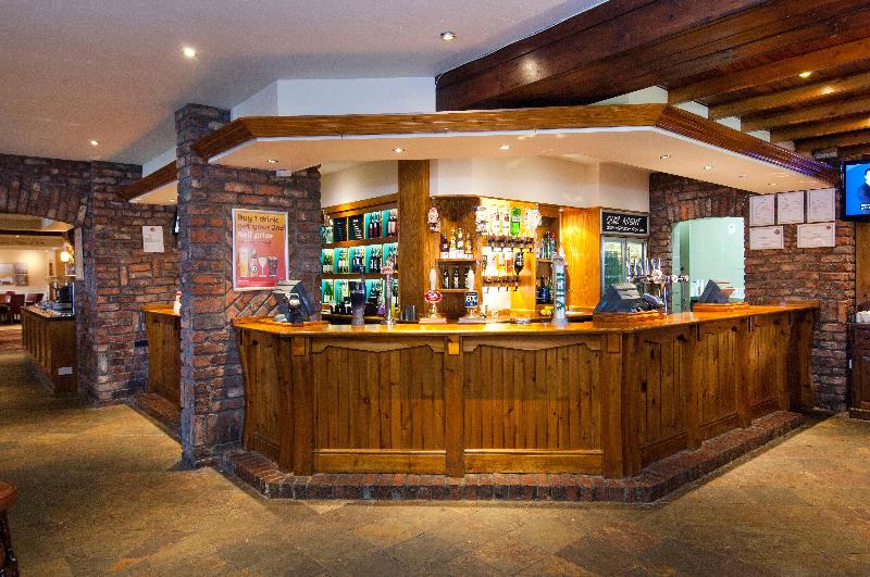 Premier Inn Llanelli Central West - Restoran