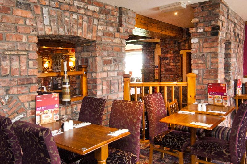 Premier Inn Llanelli Central West - Restoran