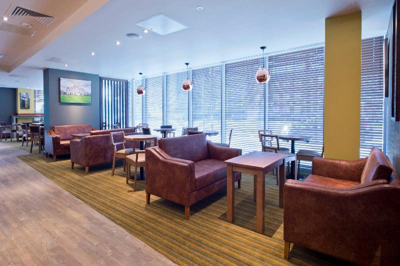 Premier Inn Slough Central South - Restoran