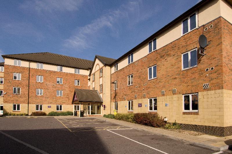 Premier Inn Slough - Genel