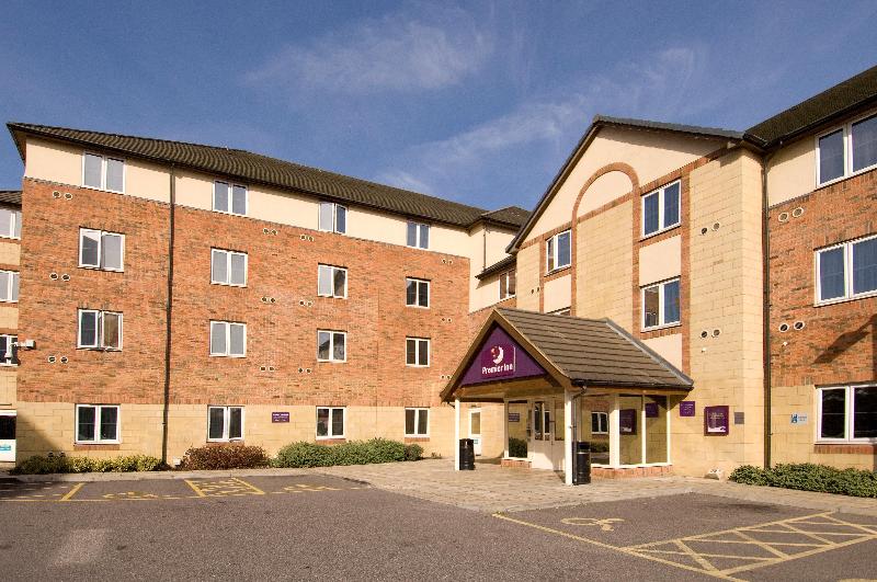 Premier Inn Slough - Genel