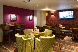 Premier Inn Bristol Cribbs Causeway - M5 J17 fotoÄŸrafÄ±