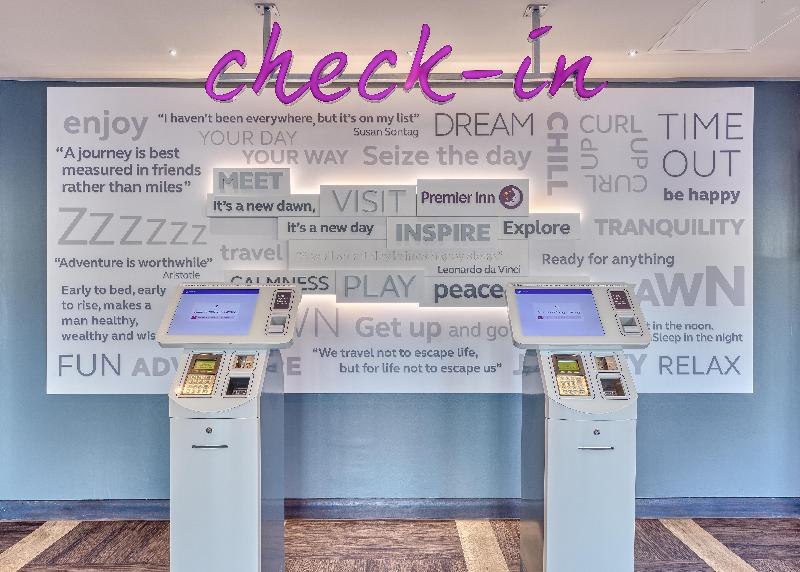 Premier Inn Scarborough - North Bay - Lobi