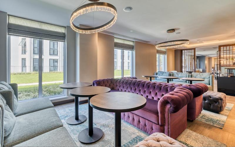Premier Inn Bournemouth West Cliff - Bar