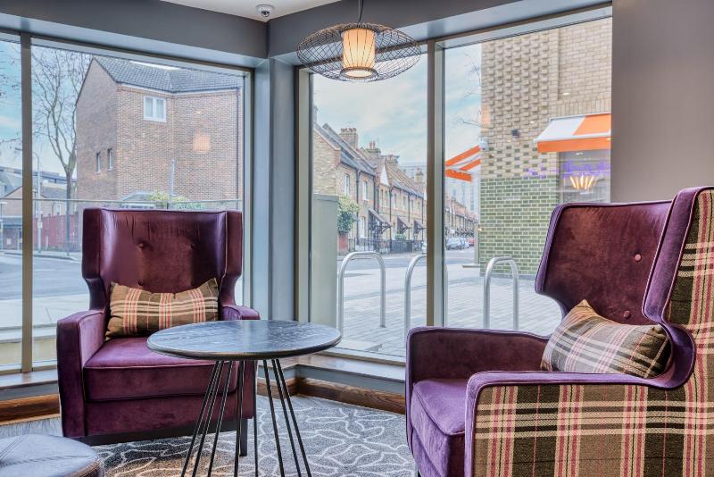 Premier Inn London Southwark (Southwark Station) - Bar