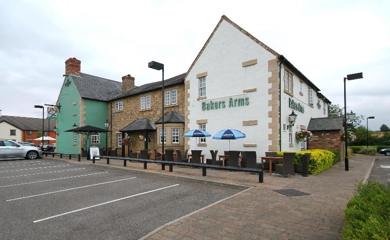 Premier Inn Waltham Abbey - Genel