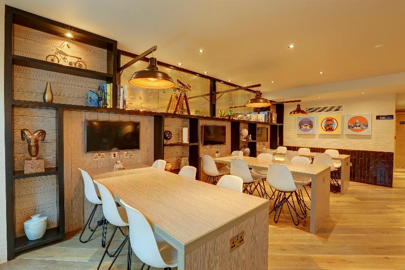 hub by Premier Inn London Goodge Street - Bar