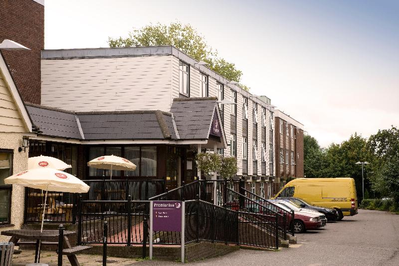 Premier Inn Epsom South - Genel
