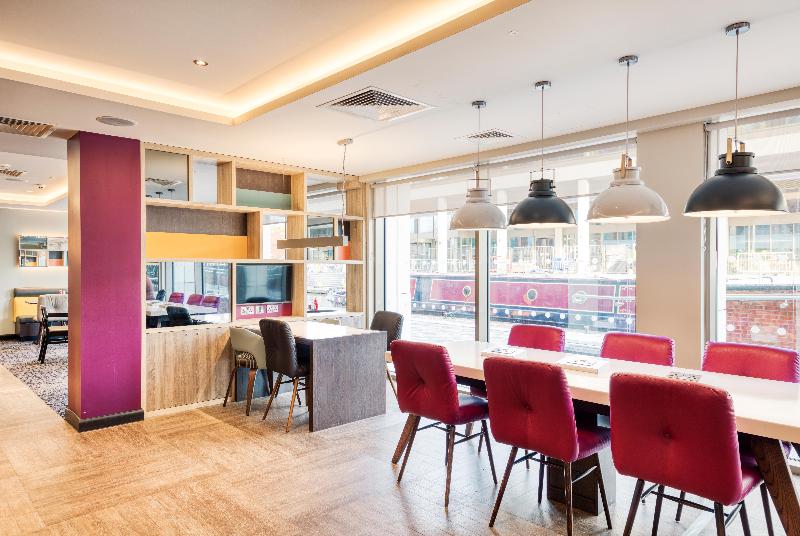 Premier Inn Banbury Town Centre - Castle Quay - Restoran