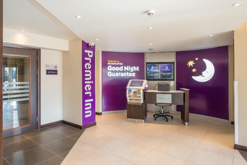 Premier Inn Haverfordwest - North/A40 - Lobi