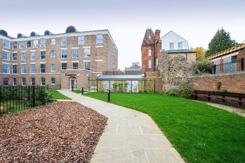 Premier Inn Bury St Edmunds Town Centre - Genel