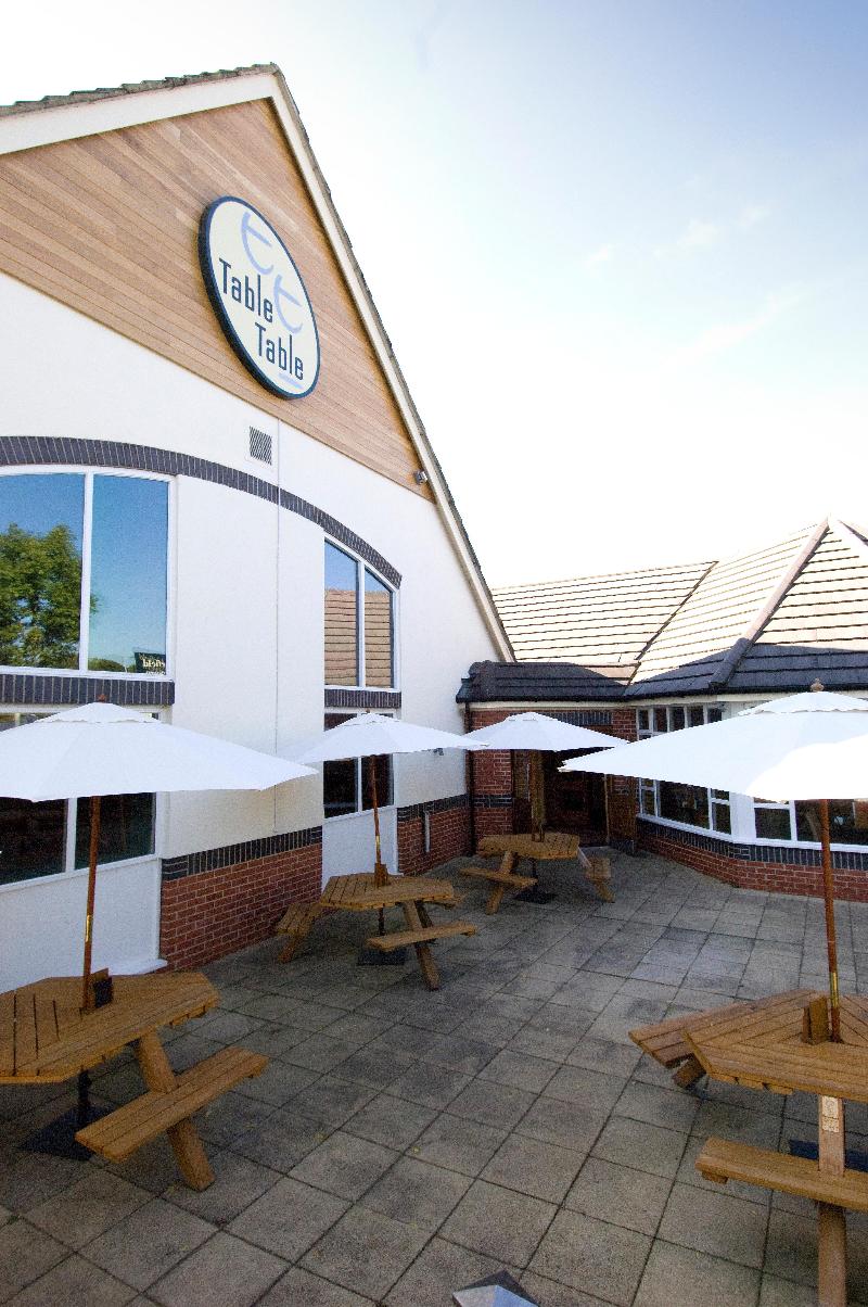 Premier Inn Yeovil Airfield - Genel