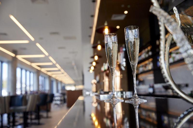 Ty Hotel Milford Waterfront - Bar