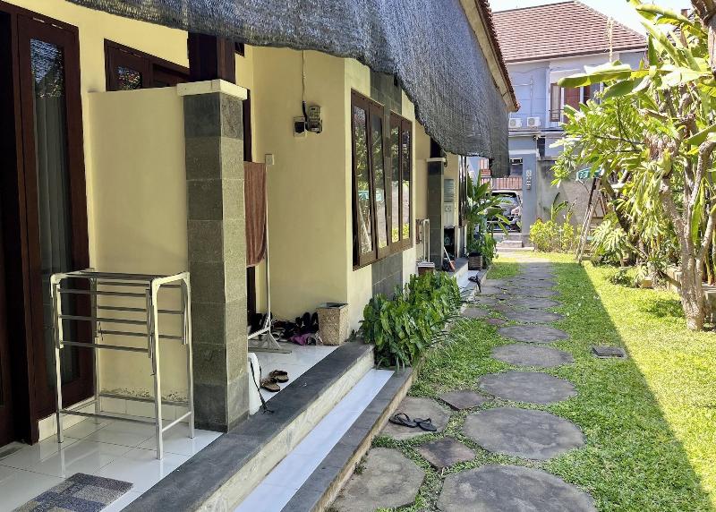 Mai Guest House Sanur by ZUZU - Lobi