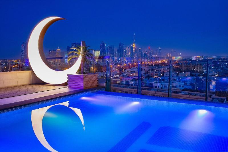 Element Al Mina, Dubai - Havuz