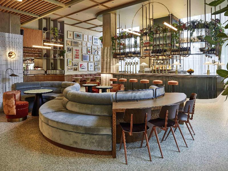 Tribe London Canary Wharf - Bar