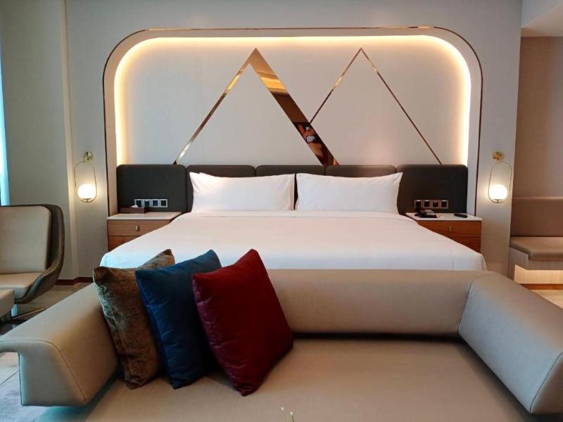 Asawin Grand Convention Hotel - Oda