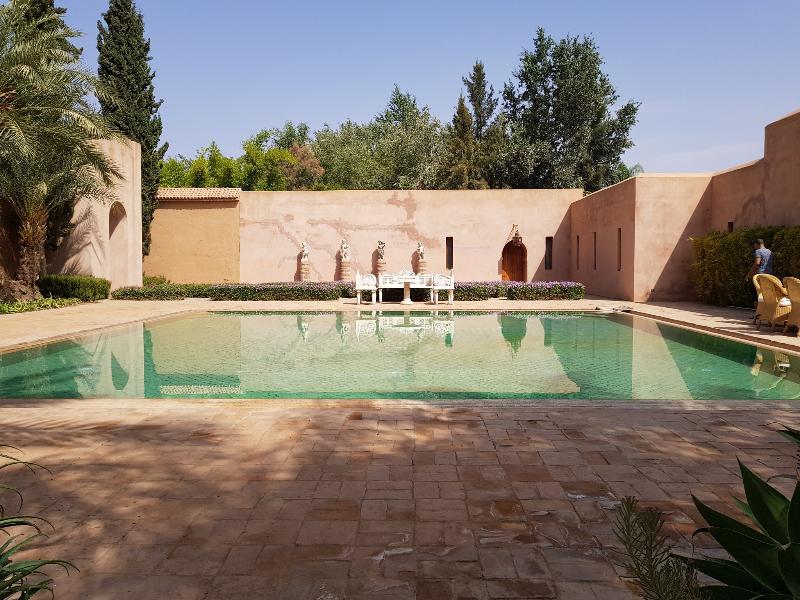Palais Musee Claudio Bravo - Havuz