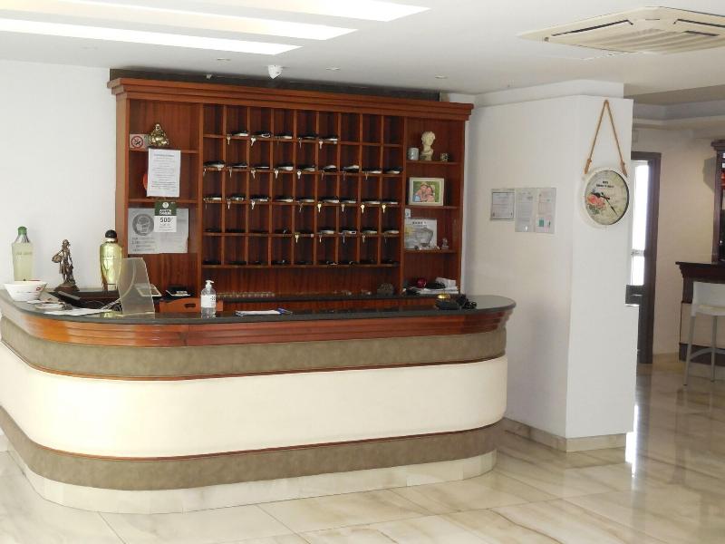 Hotel La Mela - Lobi