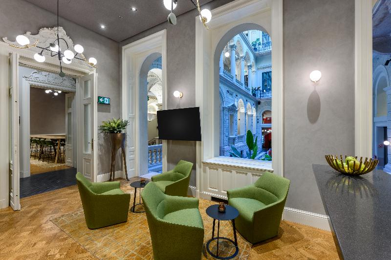 Hotel Oktogon Haggenmacher by Continental Group - Bar