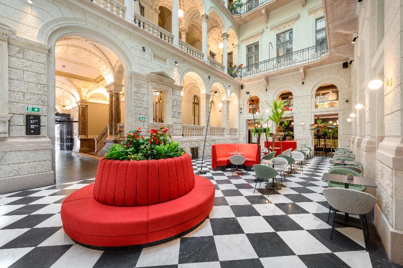 Hotel Oktogon Haggenmacher by Continental Group - Lobi