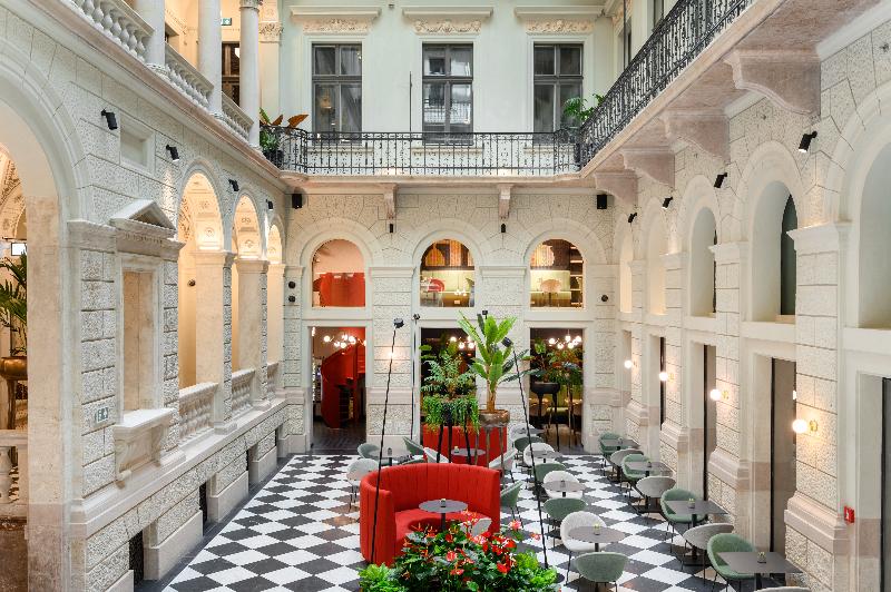 Hotel Oktogon Haggenmacher by Continental Group - Lobi