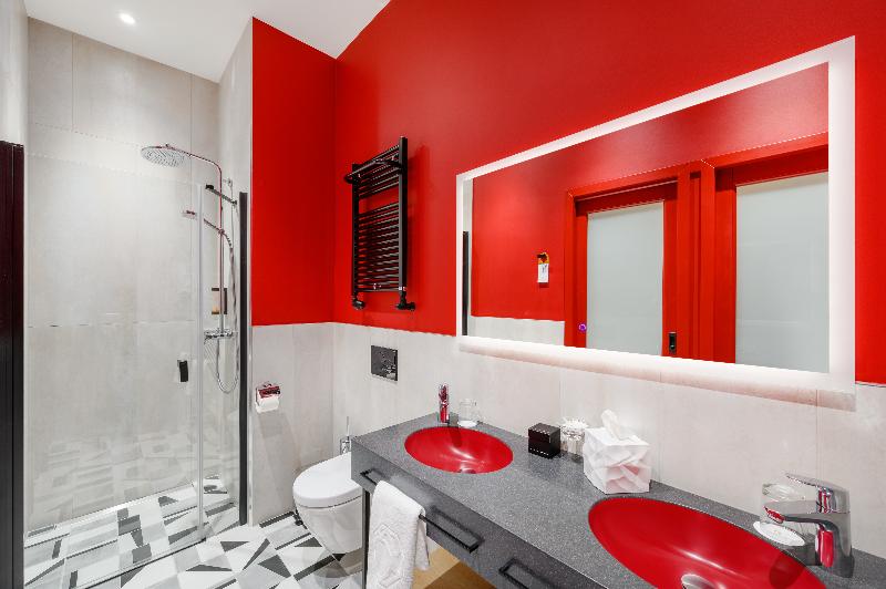 Hotel Oktogon Haggenmacher by Continental Group - Oda