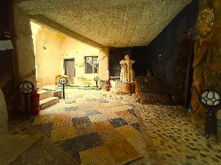 Stone Age Hotel