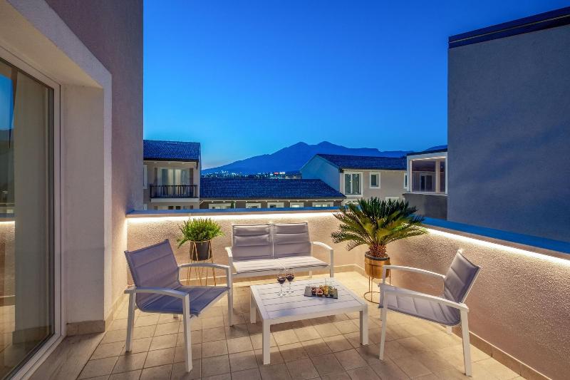 Della Piana - Oda