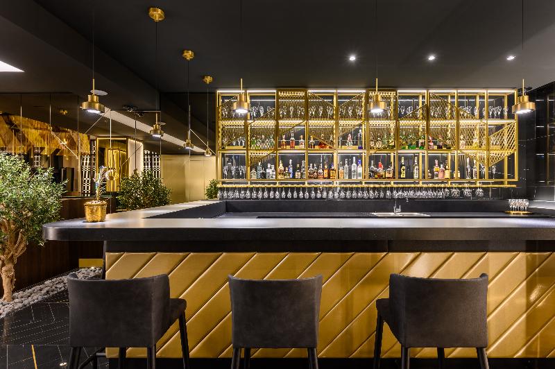 Hotel Emerald & Suites by Continental Group - Bar